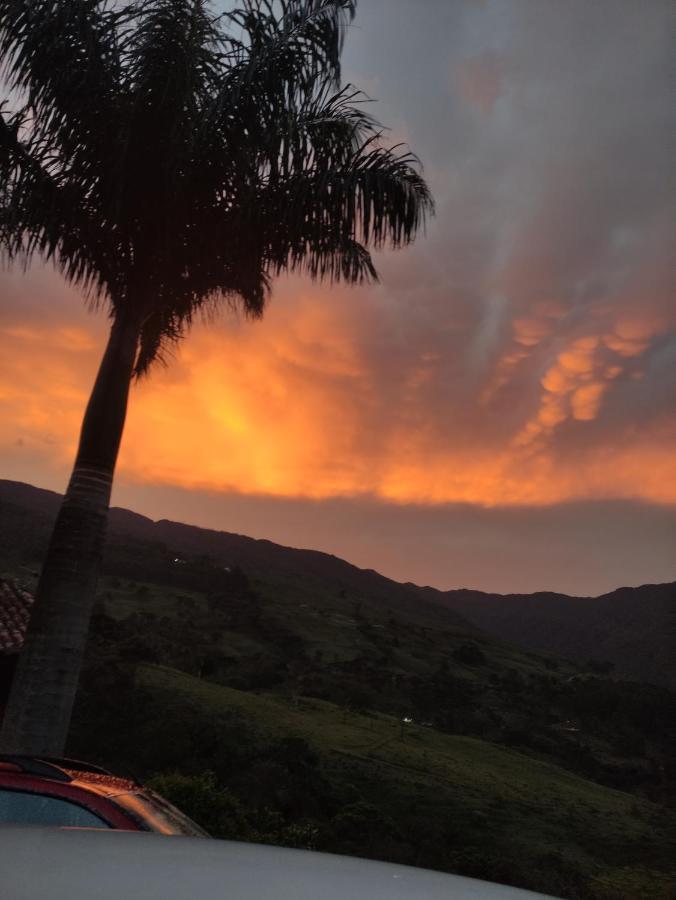 Hotel Pousada e restaurante Além das Nuvens Guaratinguetá Esterno foto